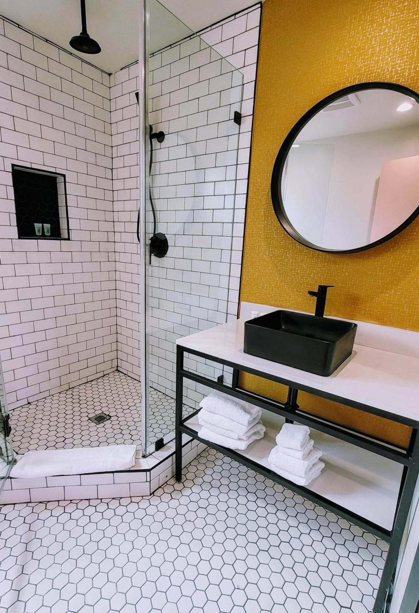 The Bell Vista Hotell Burbank Eksteriør bilde